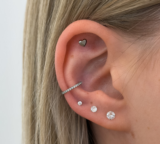 Domború Szív Titán Talpas Piercing – 8 mm