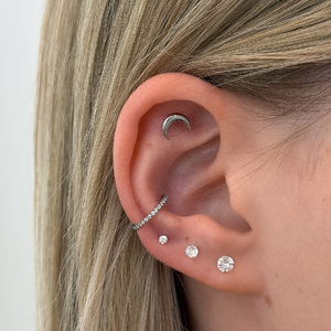 Hold Titán Talpas Piercing – 8 mm