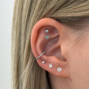 Szív Charmos Köves Titán Talpas Piercing – 6 mm