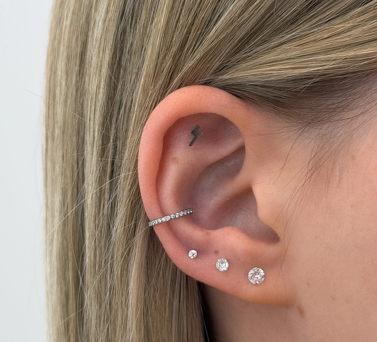 Villám Mintás Titán Talpas Piercing – 8 mm
