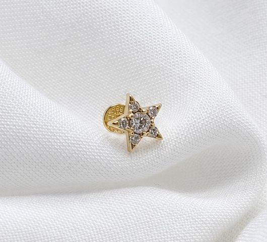 14K sárga arany talpas piercing – csillag mintával