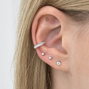 S925 Ezüst conch piercing cirkónia kővel
