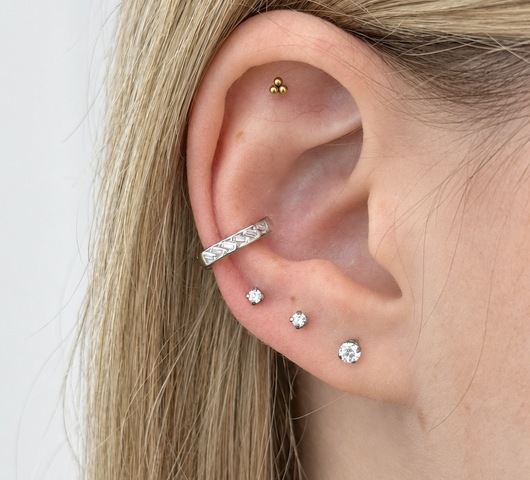 S925 Ezüst conch piercing cirkónia kővel