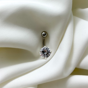 EK07 Ezüstből készült köldök piercing EK07 Ezüstből készült köldök piercing