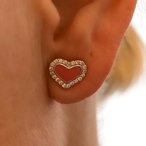 Ezüstből készült szív alakú fülbevaló