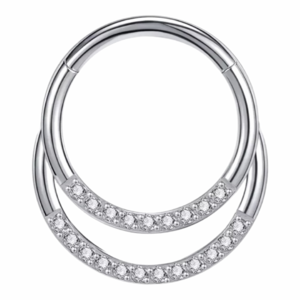 Titán daith piercing
