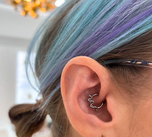 Daith piercing