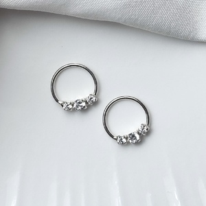 Ezüstből készült daith/migrén piercing