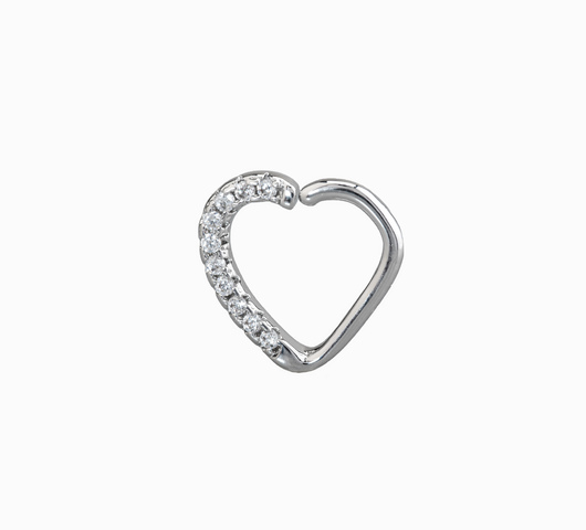 szív alakú piercing fehér kővel