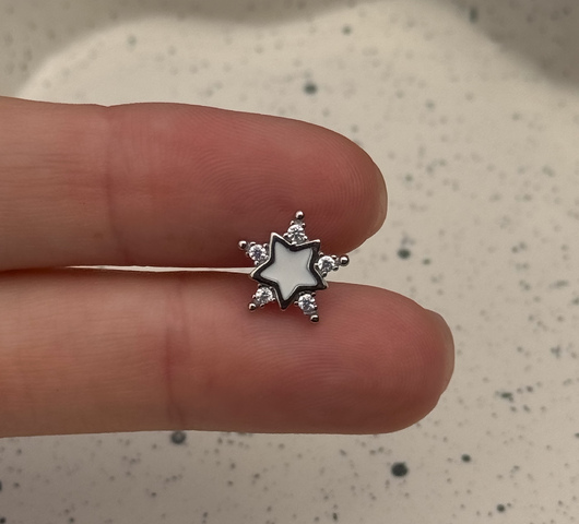 Ezüstből készült piercing
