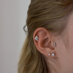 Ezüstből készült helix piercing
