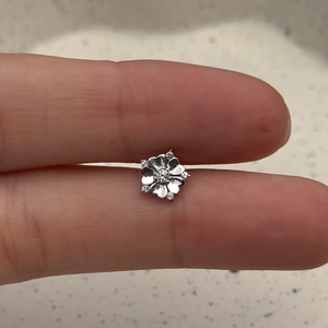 Ezüstből készült piercing