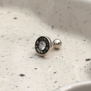 Ezüstből készült piercing