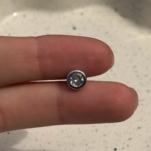 Ezüstből készült piercing