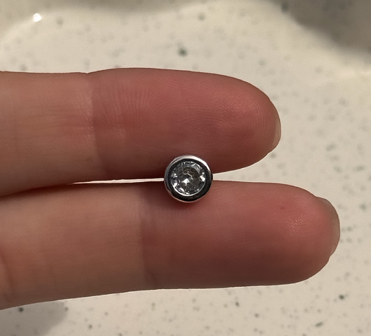 Ezüstből készült piercing