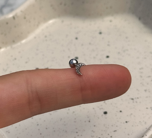 Ezüstből készült piercing