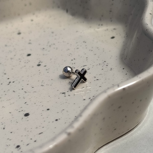 Ezüstből készült piercing