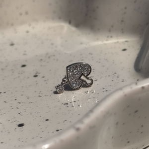 Ezüstből készült piercing