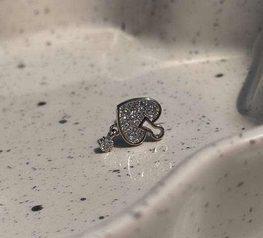 Ezüstből készült piercing