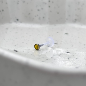 Műanyag talpas piercing