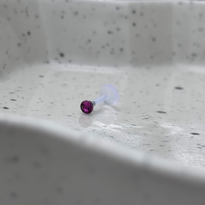 Műanyag talpas piercing
