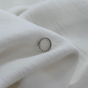 Ezüst karika piercing