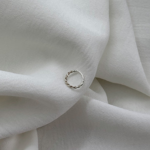 Ezüst karika piercing