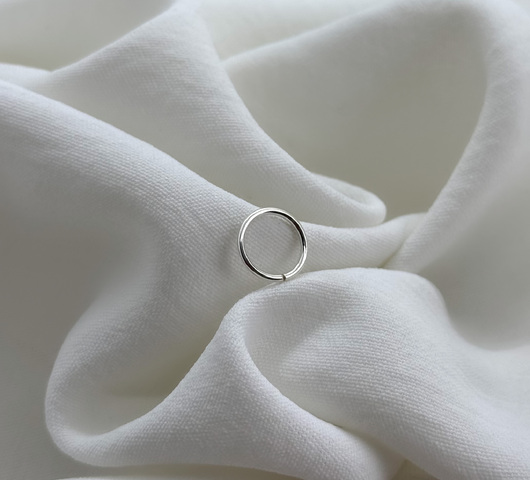 Ezüst karika piercing