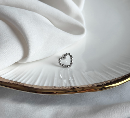 Ezüstből készült piercing