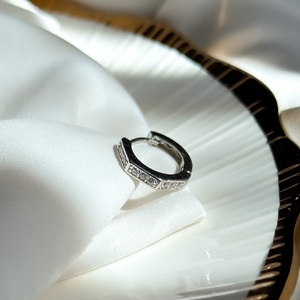 Ezüstből készült karika fülbevaló/piercing 10 mm