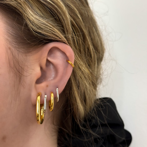 Dupla hatású karika helix piercing – 8 mm átmérő