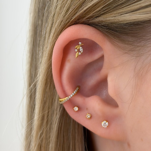 Leveles Titán Talpas Piercing Cirkónia Kövekkel – 6 mm