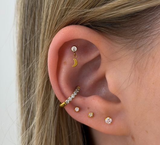 Hold Charmos Köves Titán Talpas Piercing – 8 mm